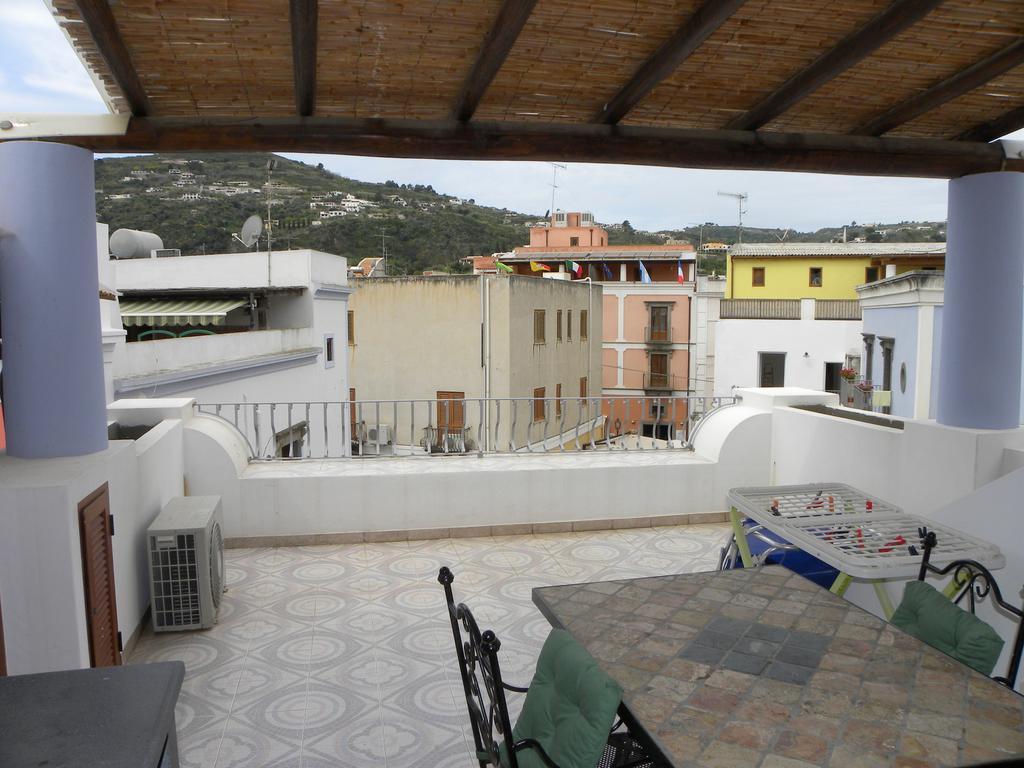 Case Vacanze Albamarina Lipari  Zimmer foto