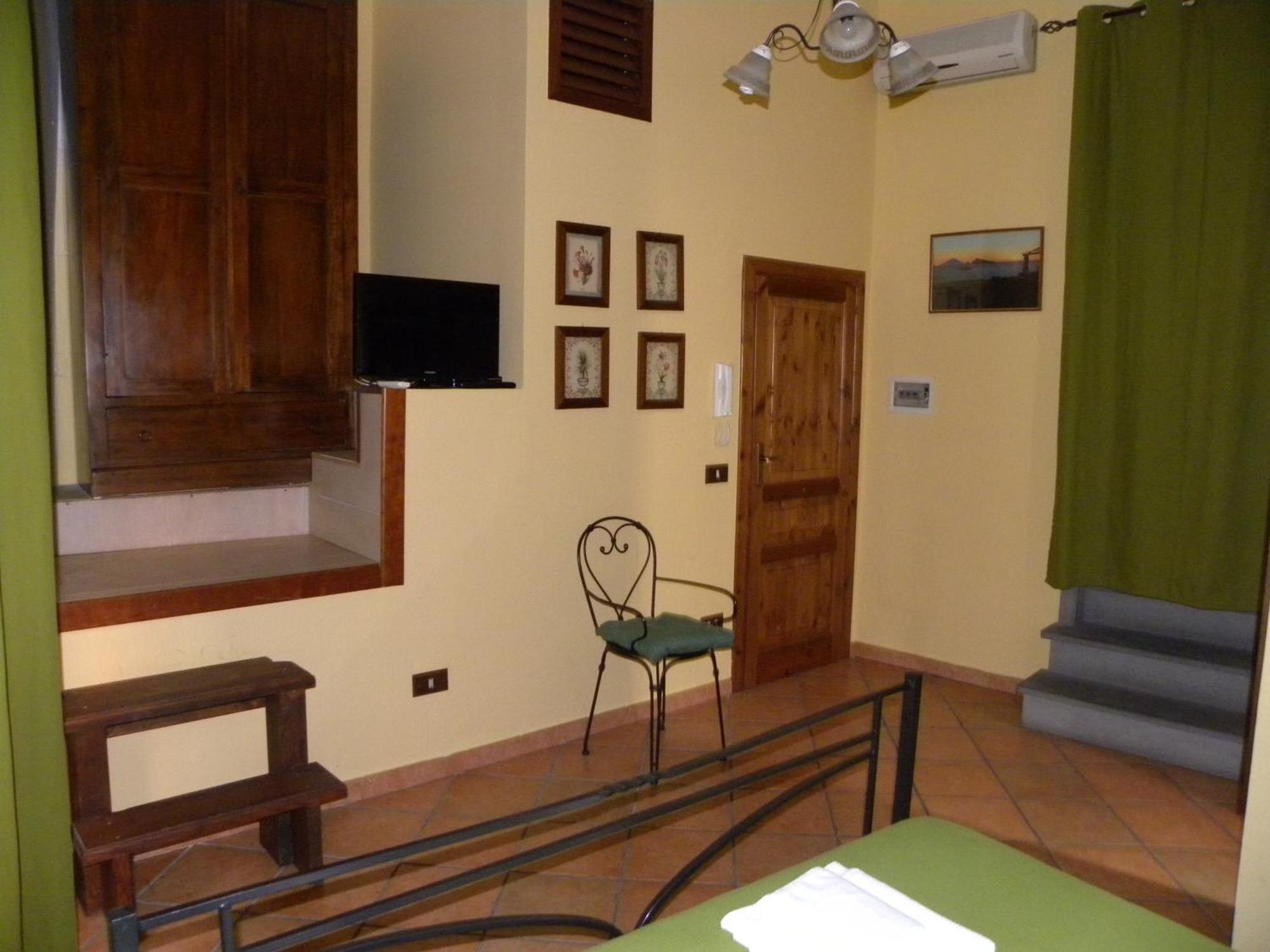 Case Vacanze Albamarina Lipari  Zimmer foto