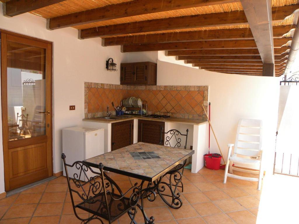 Case Vacanze Albamarina Lipari  Zimmer foto