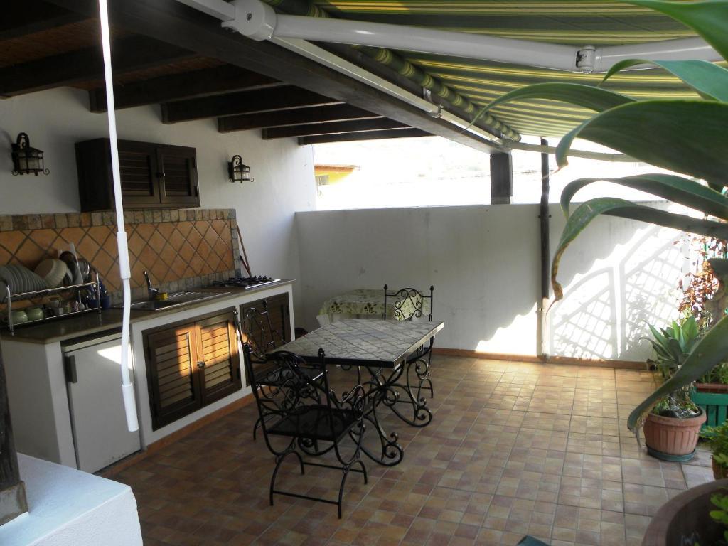 Case Vacanze Albamarina Lipari  Zimmer foto