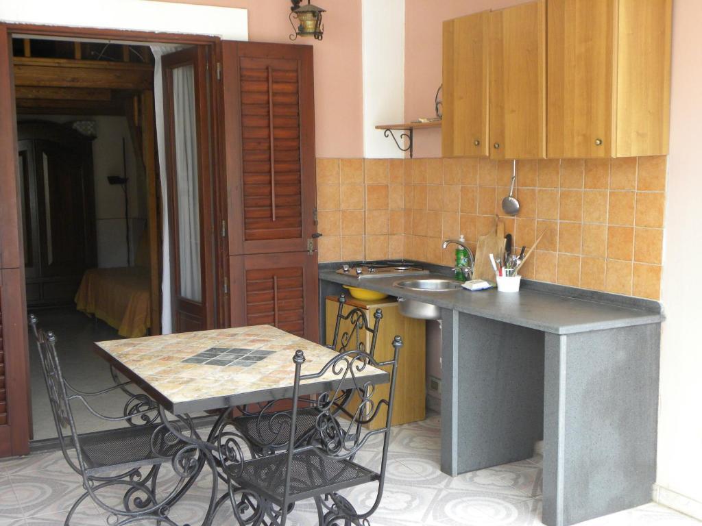 Case Vacanze Albamarina Lipari  Zimmer foto